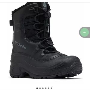 Columbia winter boys boots. Never worn